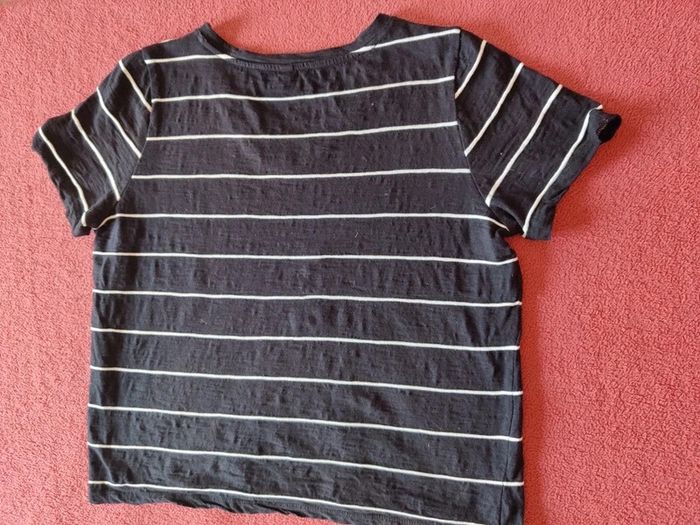Tee-shirt femme taille 44 neuf - photo numéro 2