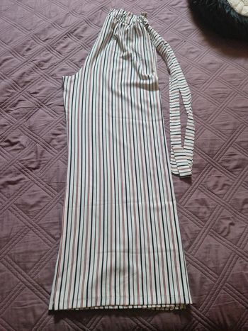 Pantalon large blanc avec des rayures rouge et marine