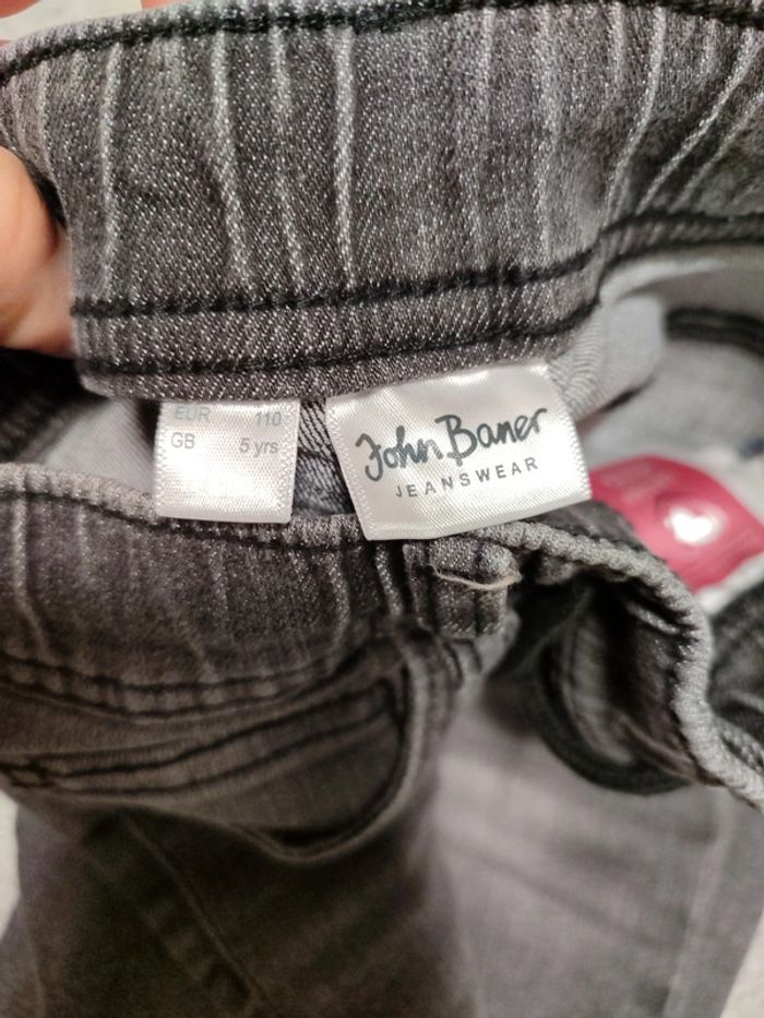 Jeans garçon 5 ans - photo numéro 3