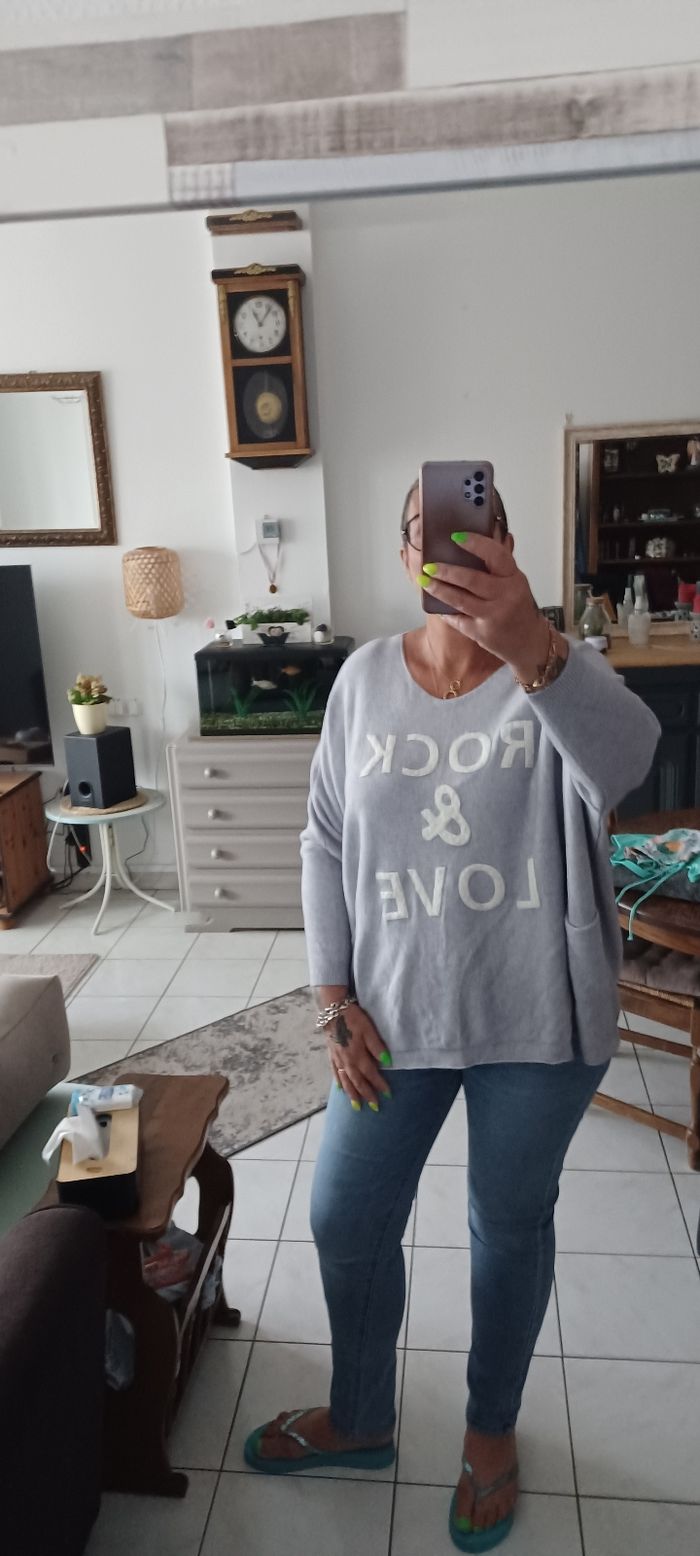 Très joli pull oversieze femme T U - photo numéro 5