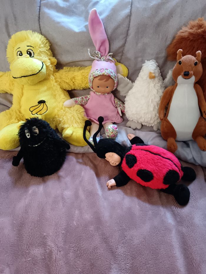 Lot de diverses peluches