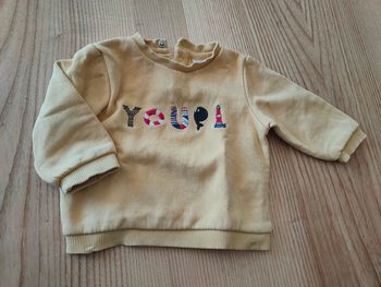 Pull jaune