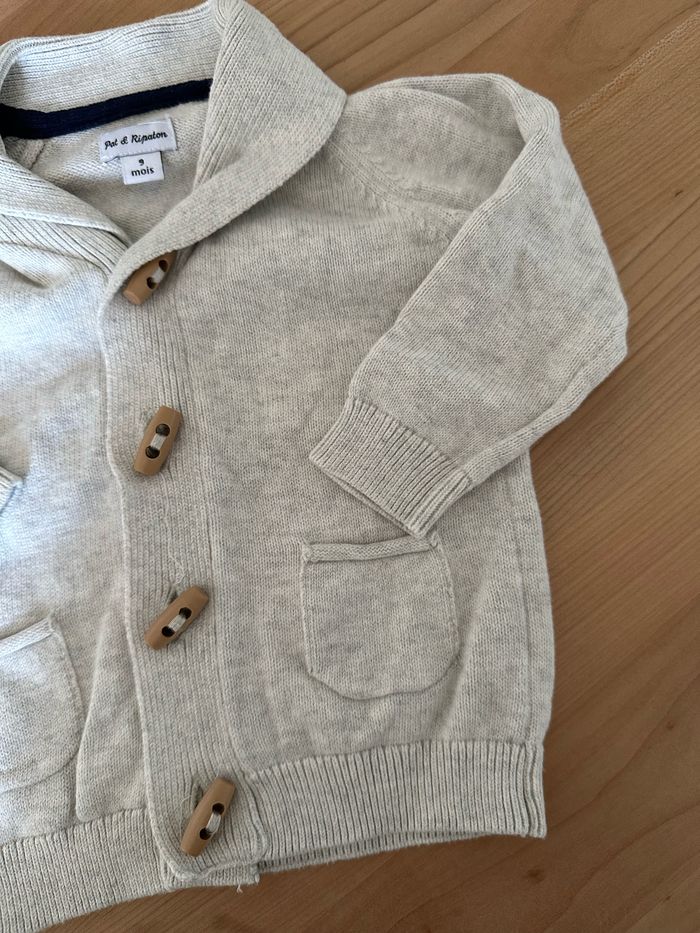 Gilet Pat et Ripaton 9 mois gris très bon état - photo numéro 2