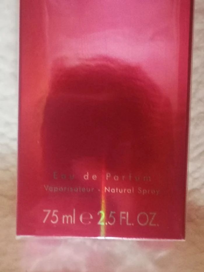 Parfum Escada Magnetism - photo numéro 2