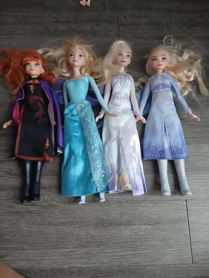 Lot poupée reine des neiges