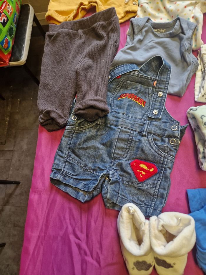 Lots vetement 1 mois garçon N 8 - photo numéro 2