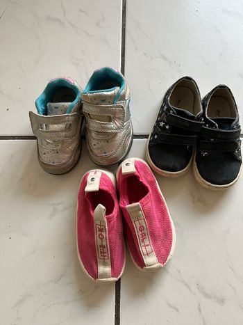 Lot 3 paires de chaussures fille