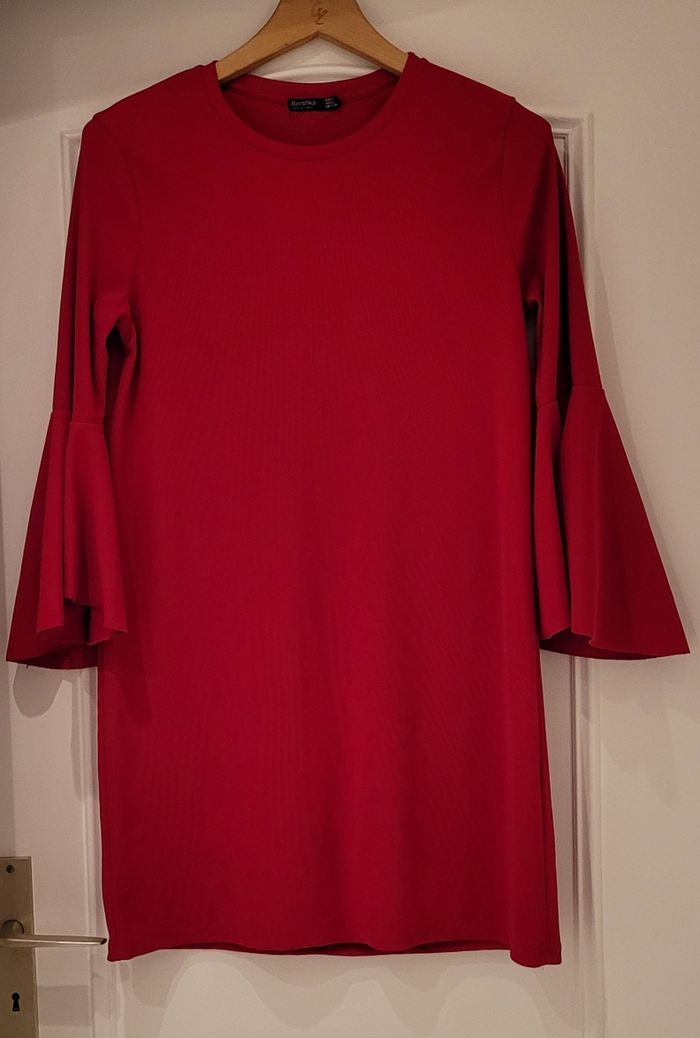 Bershka Robe TEurL-Rouge & Manches Effet Volanté -Style Robe Pull en TBE - photo numéro 2
