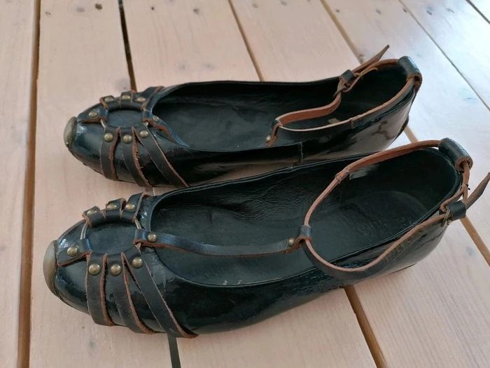 Ballerines en cuirs IKKS pointure 36