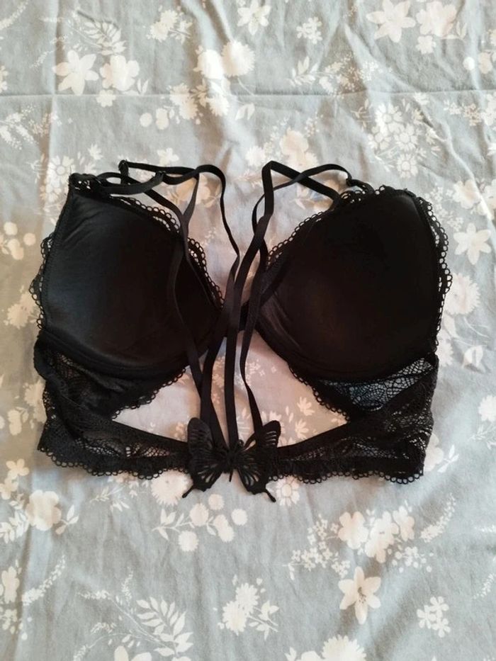 Superbe soutien gorge Undiz noir 90 C - photo numéro 3