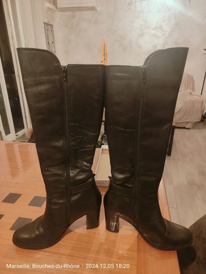 Botte noire - photo numéro 6