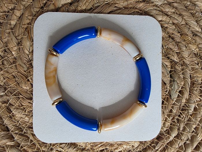 Joli bracelet fantaisie elastique neuf