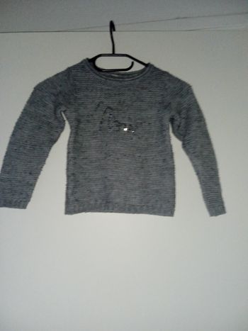 Pull tape à l oeil taille 5 ans