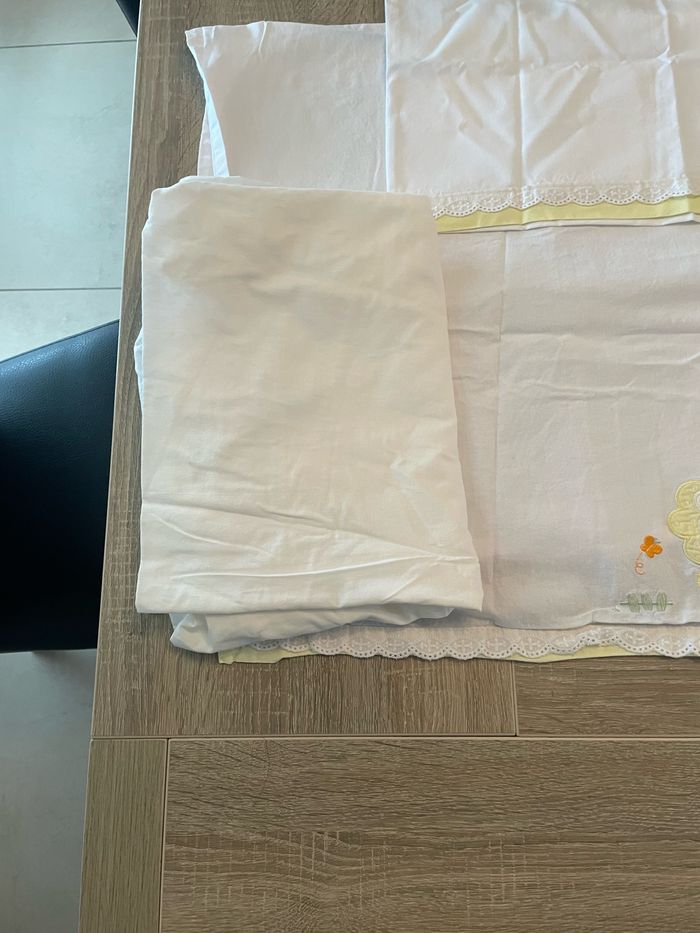 Parure de lit bébé - blanc et jaune - photo numéro 3