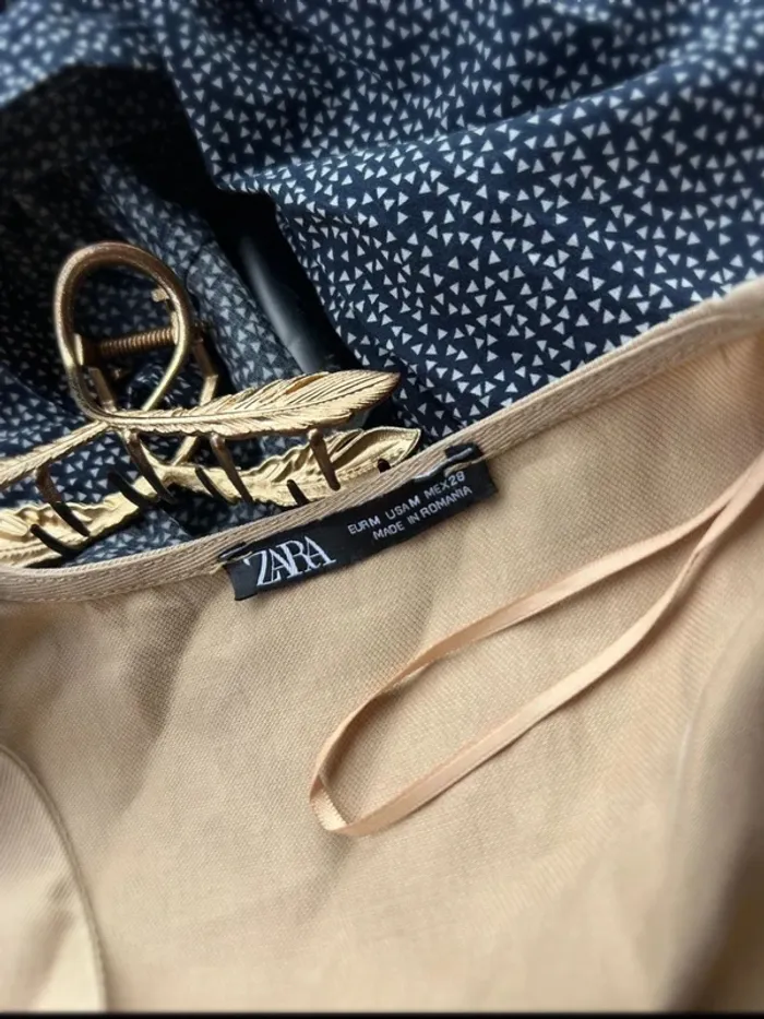 Robe Zara taille M – quasi neuve - photo numéro 3