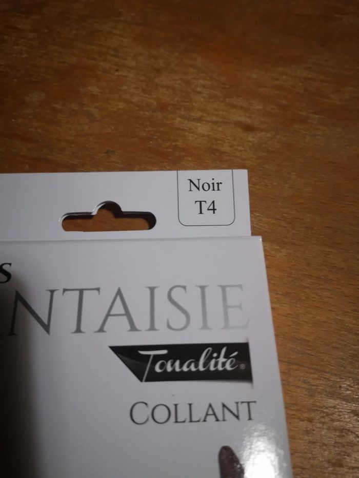 Collant fin fantaisie neuf - photo numéro 2