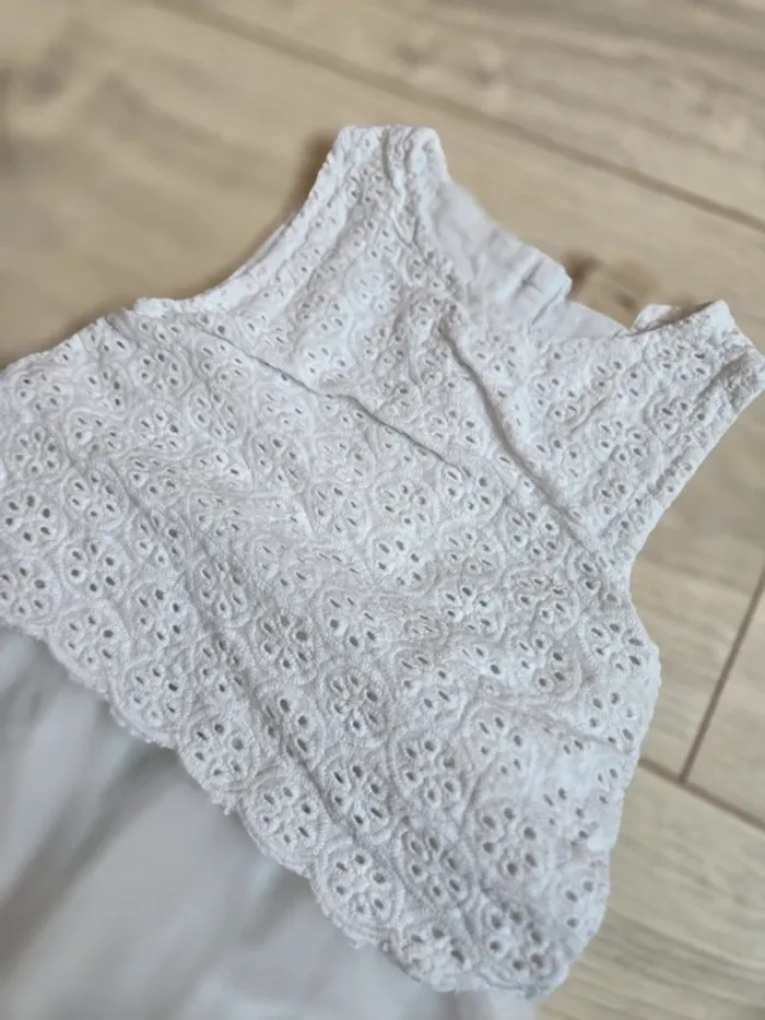 Robe dentelle - photo numéro 2