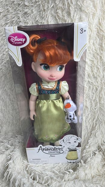 Poupée disney animator La reine des neiges Anna disneyland paris disney store Neuf 