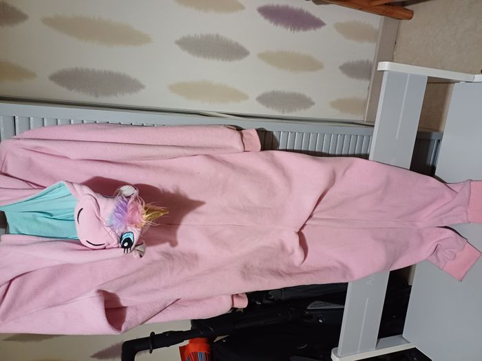 pyjama avec capuche pour filles Taille 7 ans - photo numéro 3