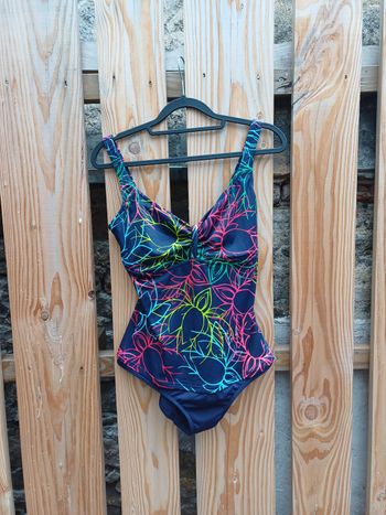 Maillot de bain une pièce Olaian taille 42