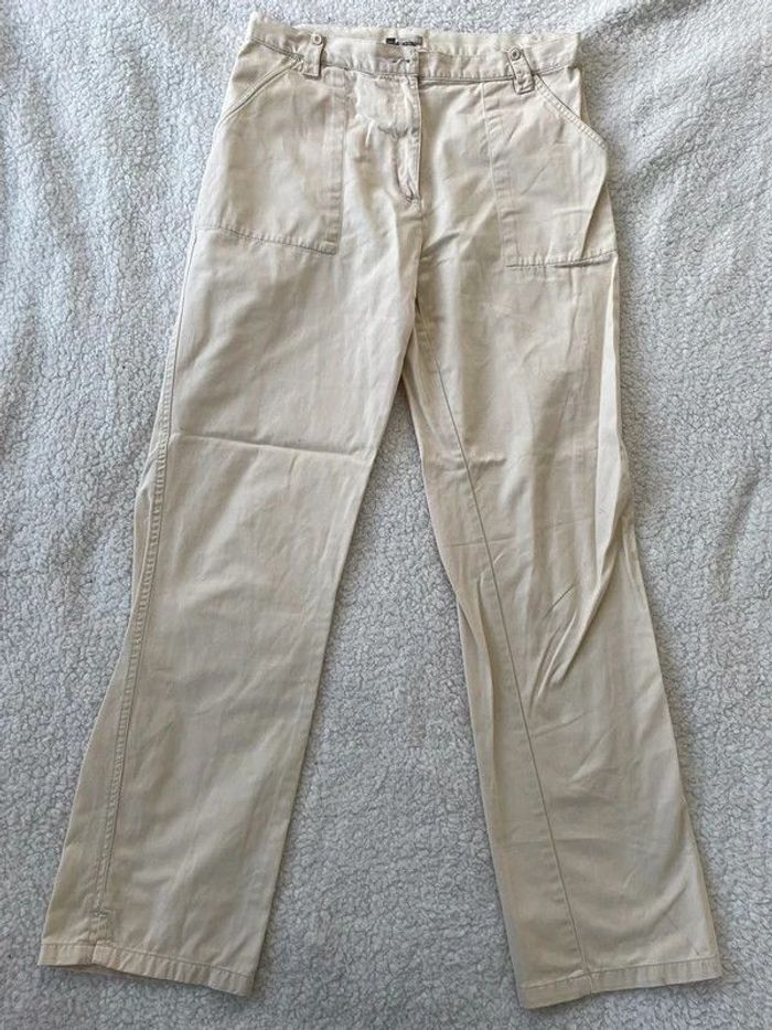 Jean pantalon en toile droit style chino beige clair crème uni basique simple avec poches