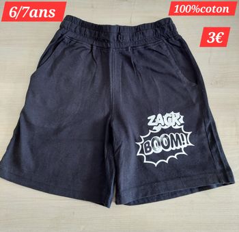 Short garçon 6/7ans  écrit Boom