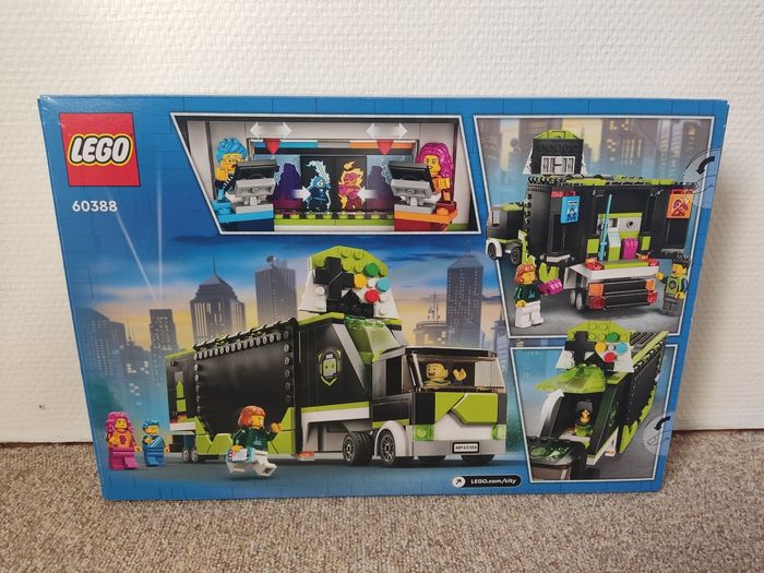Lego City 60388 Gaming Tournament Truck - photo numéro 2