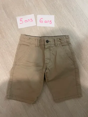 Short beige