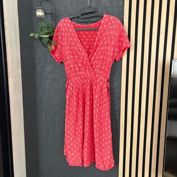Robe rouge fleurie Made in Italy Taille estimée 38/40