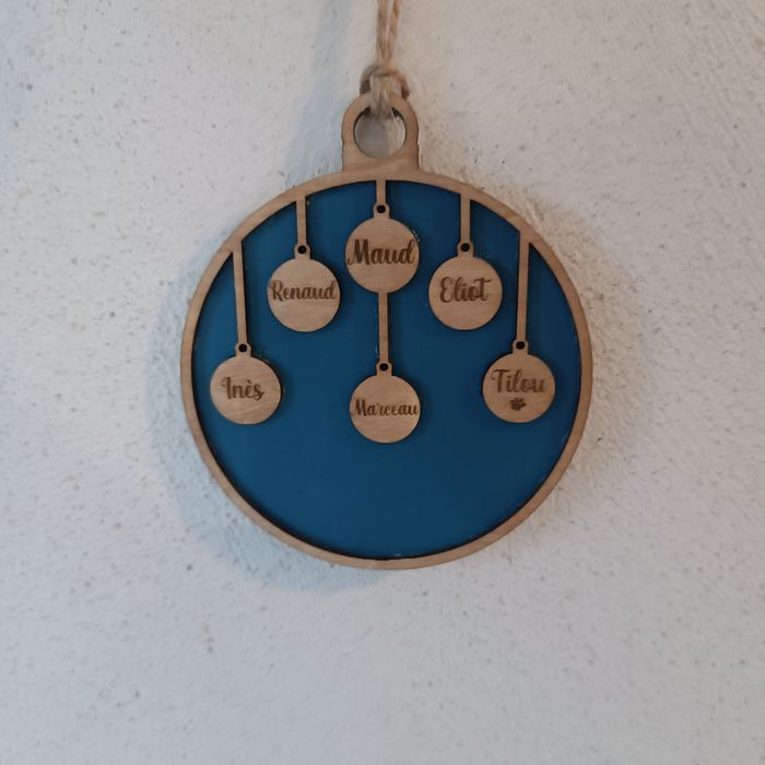 Boule de Noël en bois personnalisable - photo numéro 2