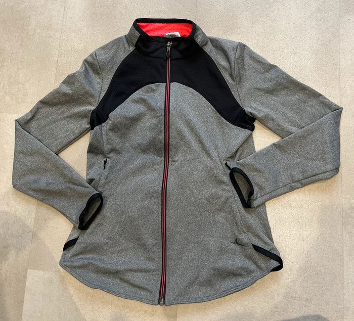 Veste de sport taille 10-11 ans - photo numéro 2