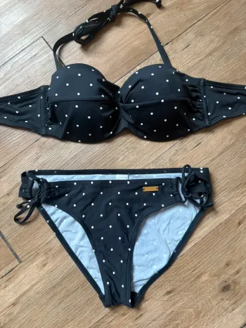Maillot de bain 2 pièces Lascana à pois – Haut 36C = 90C / Bas 32