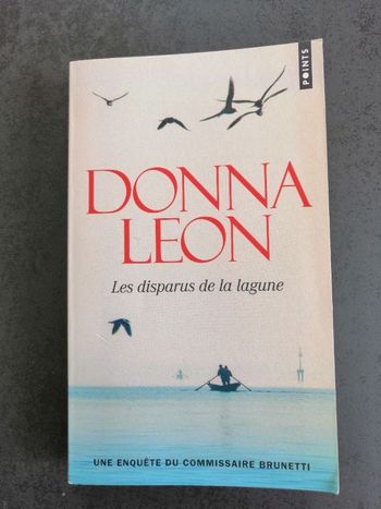 Roman policier de Donna Leon Les disparus de la lagune en très bon état
