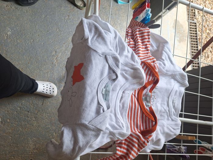 Lot vêtements jouet - photo numéro 4