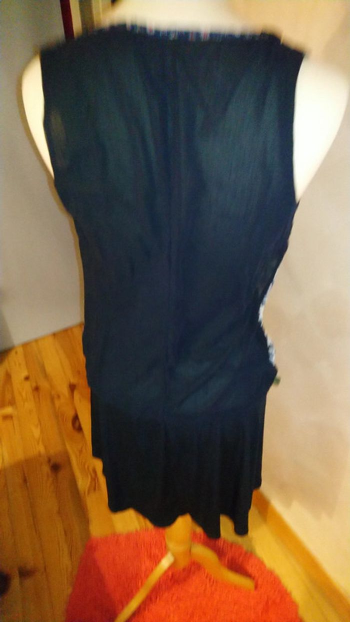 Superbe robe très originale La mode est à vous taille 36 - photo numéro 11