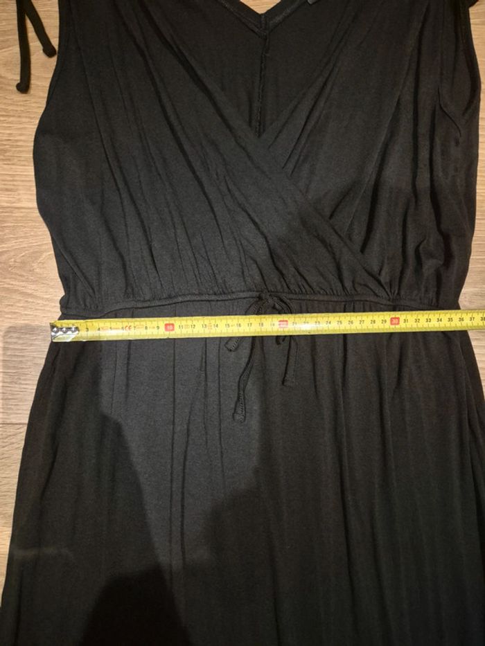 Robe noire taille 42 - photo numéro 9