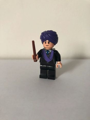 Figurine type lego professeur Quirrel. Harry Potter