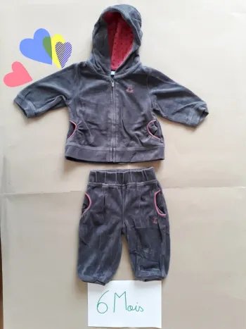 Ensemble (Gilet et Pantalon) 6 Mois