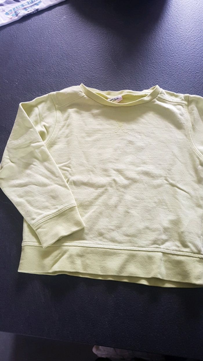 Pull jaune 4 ans