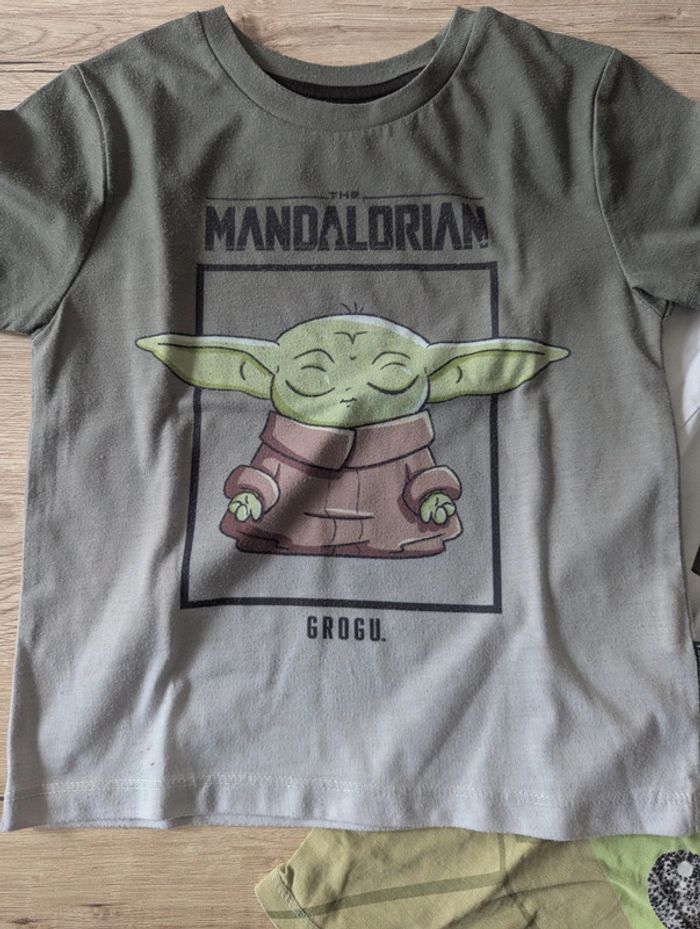 Lot de 2 t shirt 4 ans - photo numéro 2