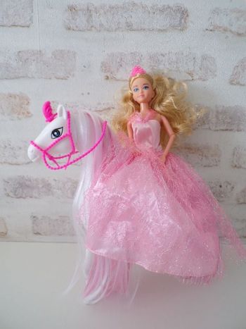 Poupée princesse - Cheval (J7)