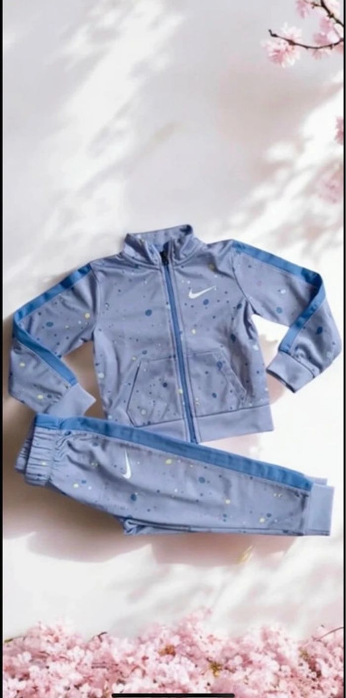 🎀 Ensemble Survêtement Nike Enfant 2/3 ans🎀