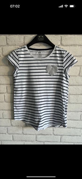 Tee shirt h&m taille 10 ans