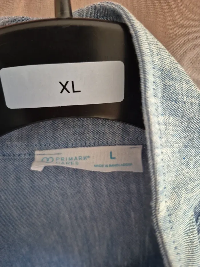 Chemise bleue - photo numéro 3