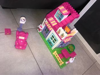 Maison Hello Kitty et ces amis Lego Unico 8651
