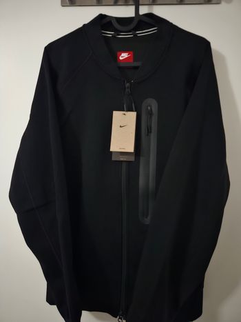 Gillet nike tech neuf jamais porté
