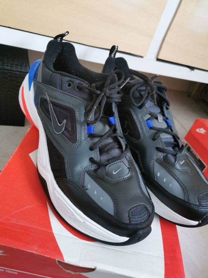 Basket nike modèle M2K TEKNO