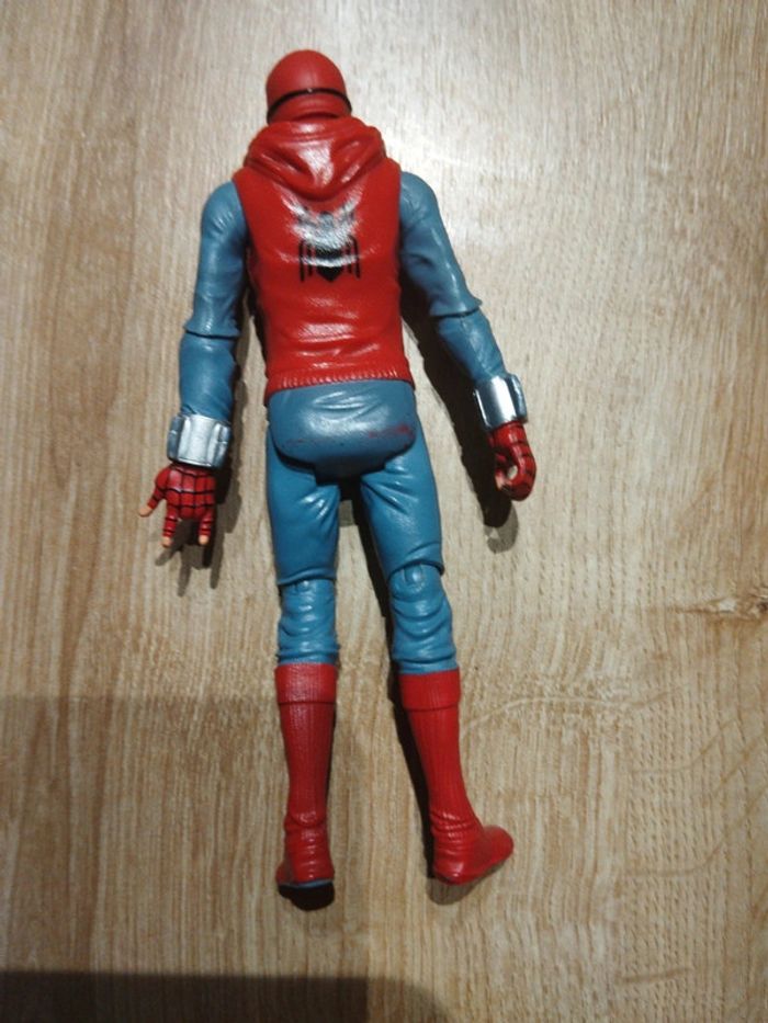 SpiderMan homemade suit 2017 - photo numéro 2