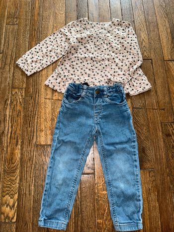 Blouse (très bon état) et jeans (bon état)  Bout’chou 24 mois