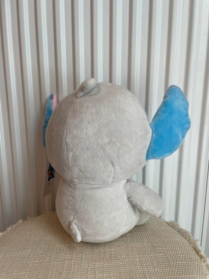 Peluche Disney Stitch requin 🦈 - photo numéro 6